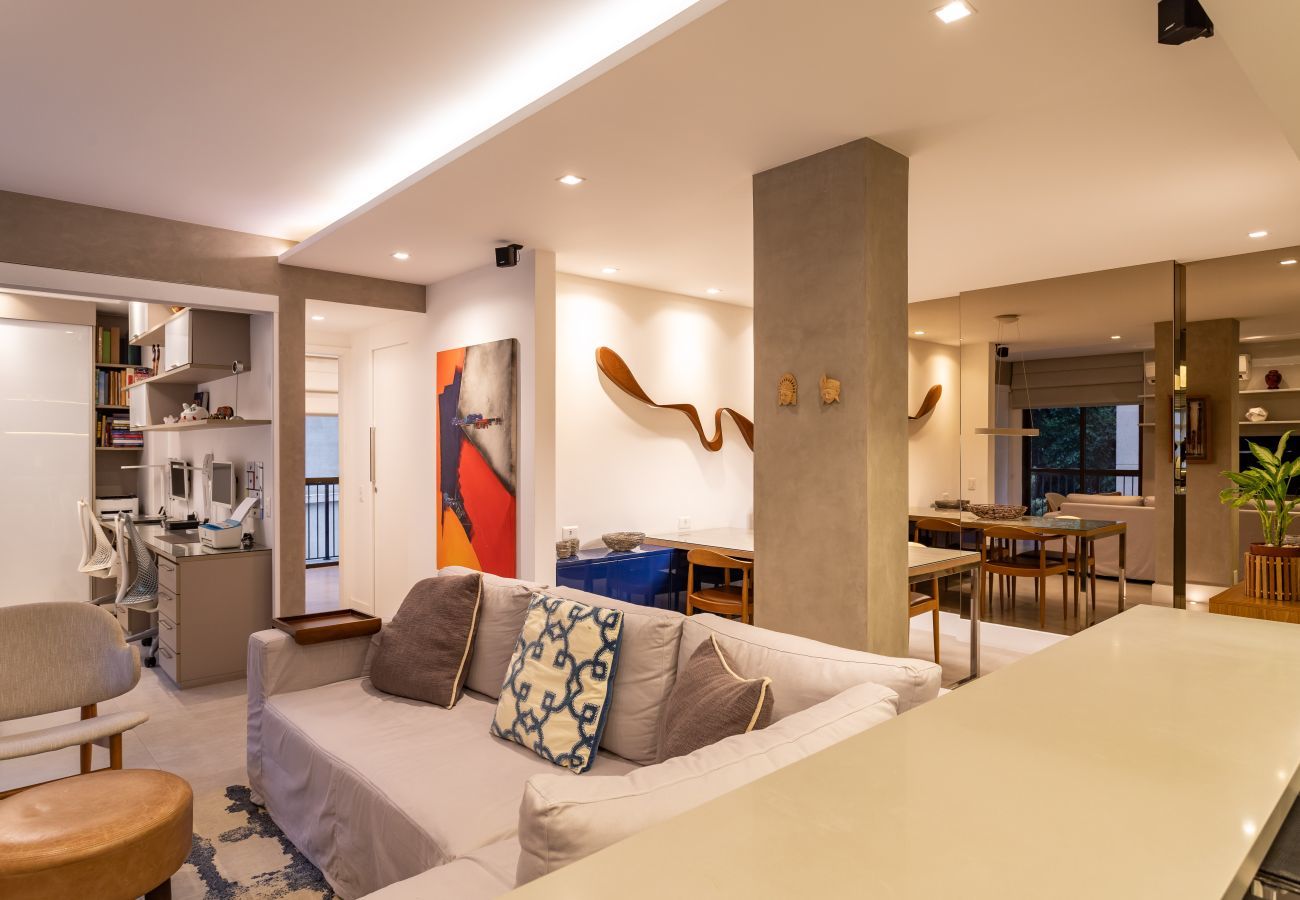 Apartment in Rio de Janeiro - Near Lagoa, in front of CASV | PC204