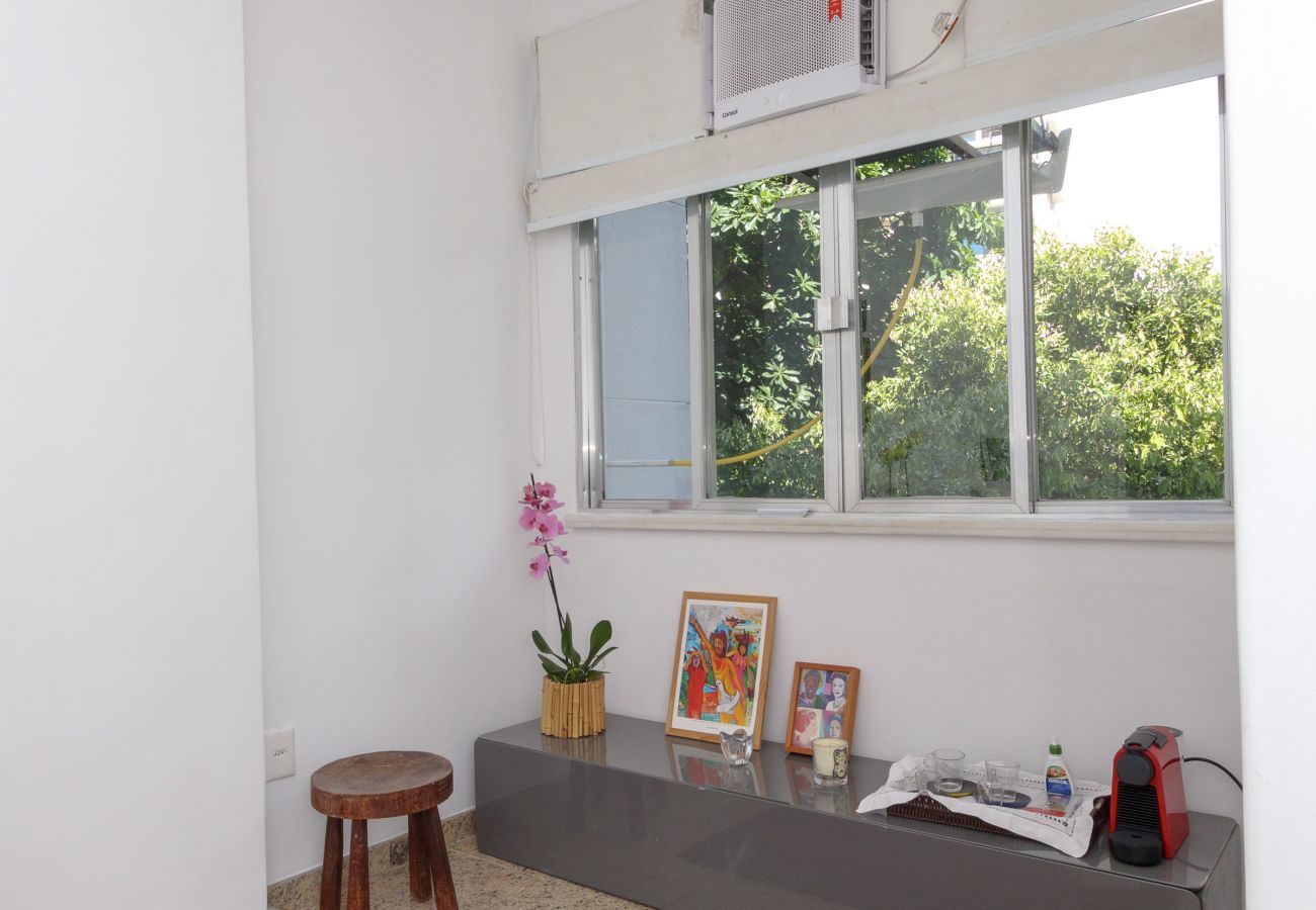 Apartment in Rio de Janeiro - Fer305B|Quarto e sala na badalada R. Dias Ferreira