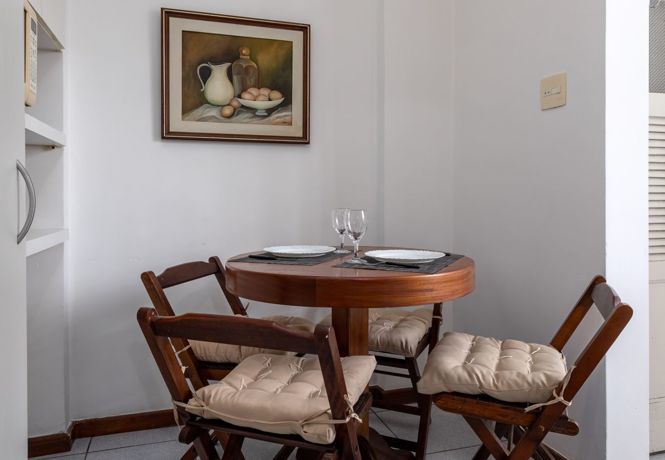 Apartment in Rio de Janeiro - 5 minutes from Leblon beach and view of Christ | AP1302