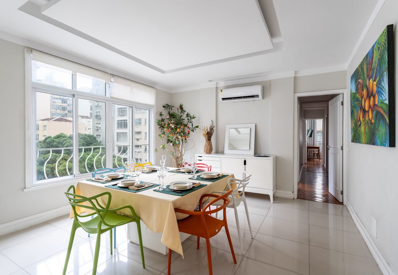 Apartment in Rio de Janeiro - For families, 3 minutes from Copacabana beach | SL501