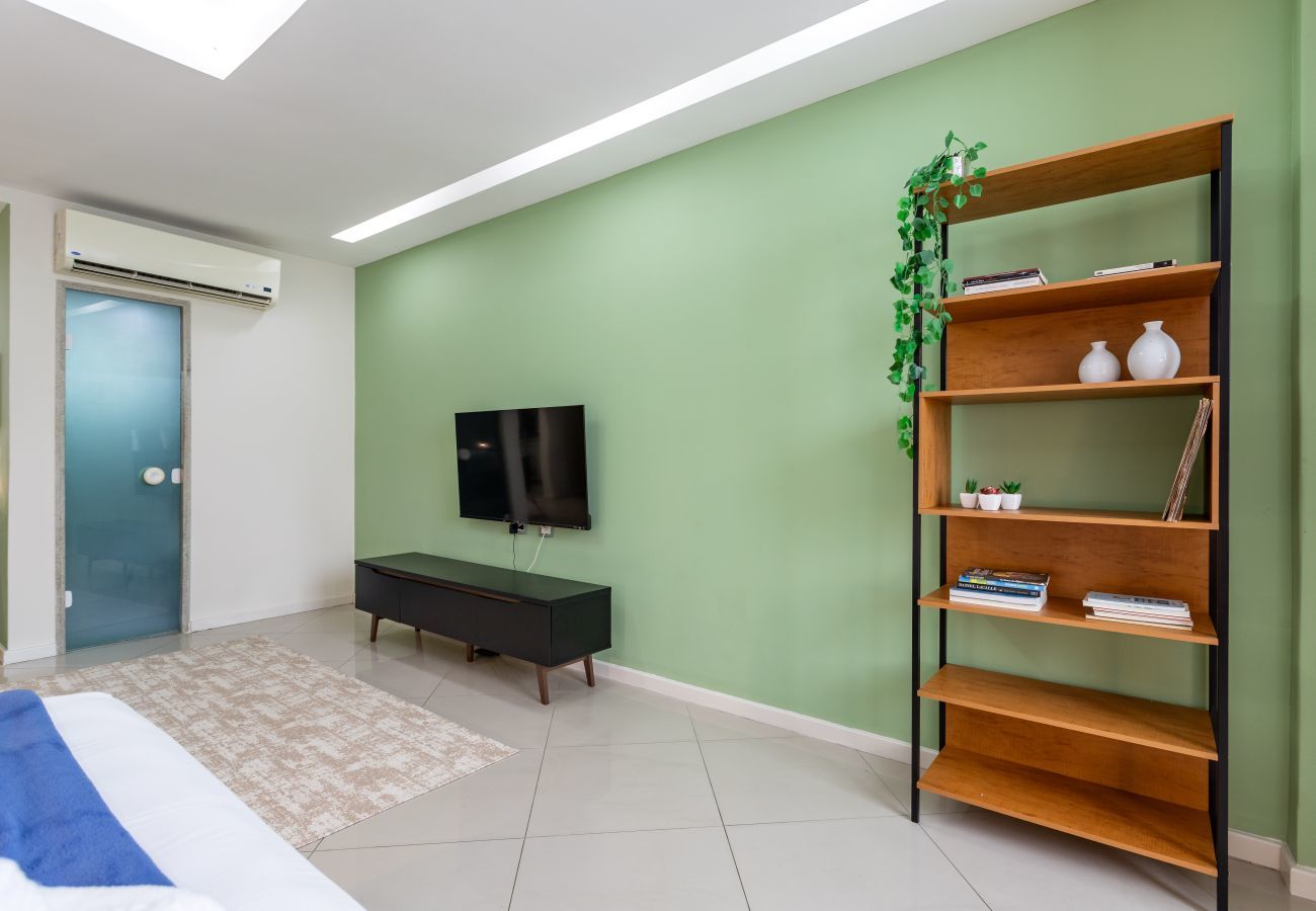 Apartment in Rio de Janeiro - 2 minutes from Copacabana beach | NSC1004