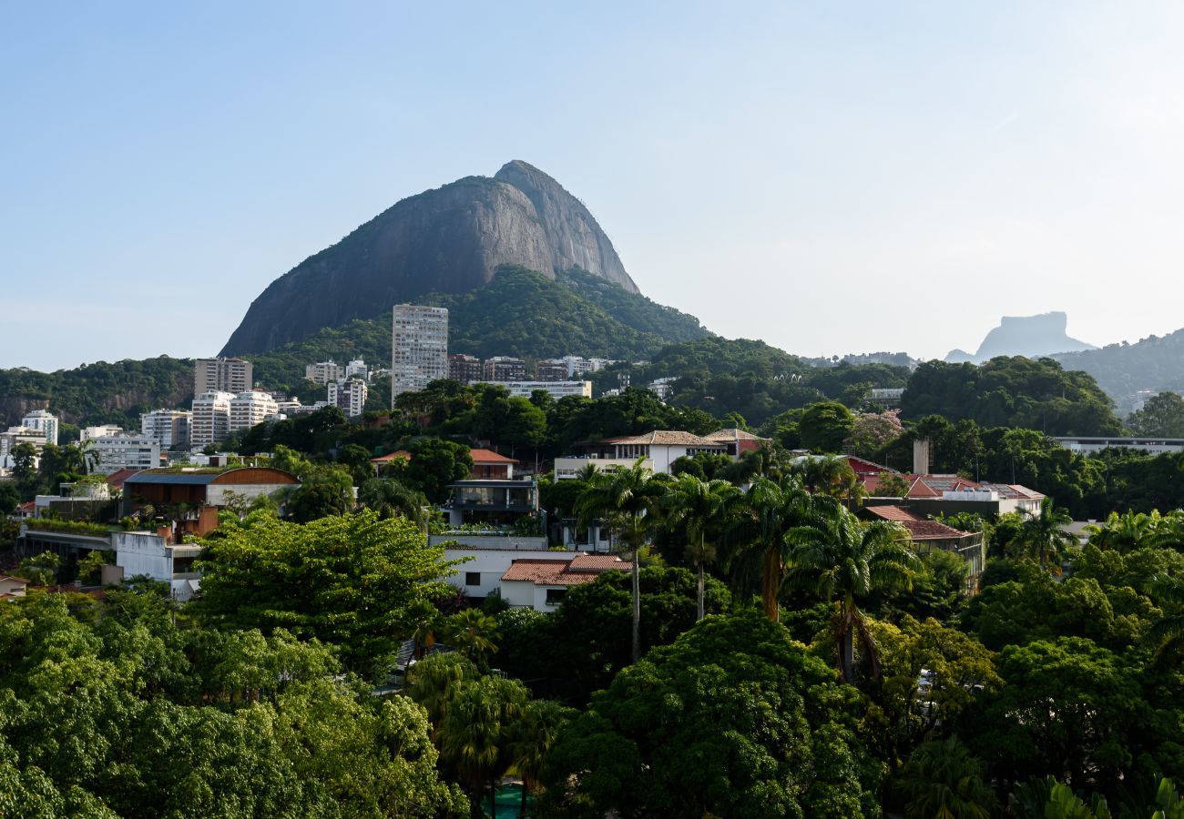 Apartment in Rio de Janeiro - Albq302 | Triplex no Leblon com piscina e vista