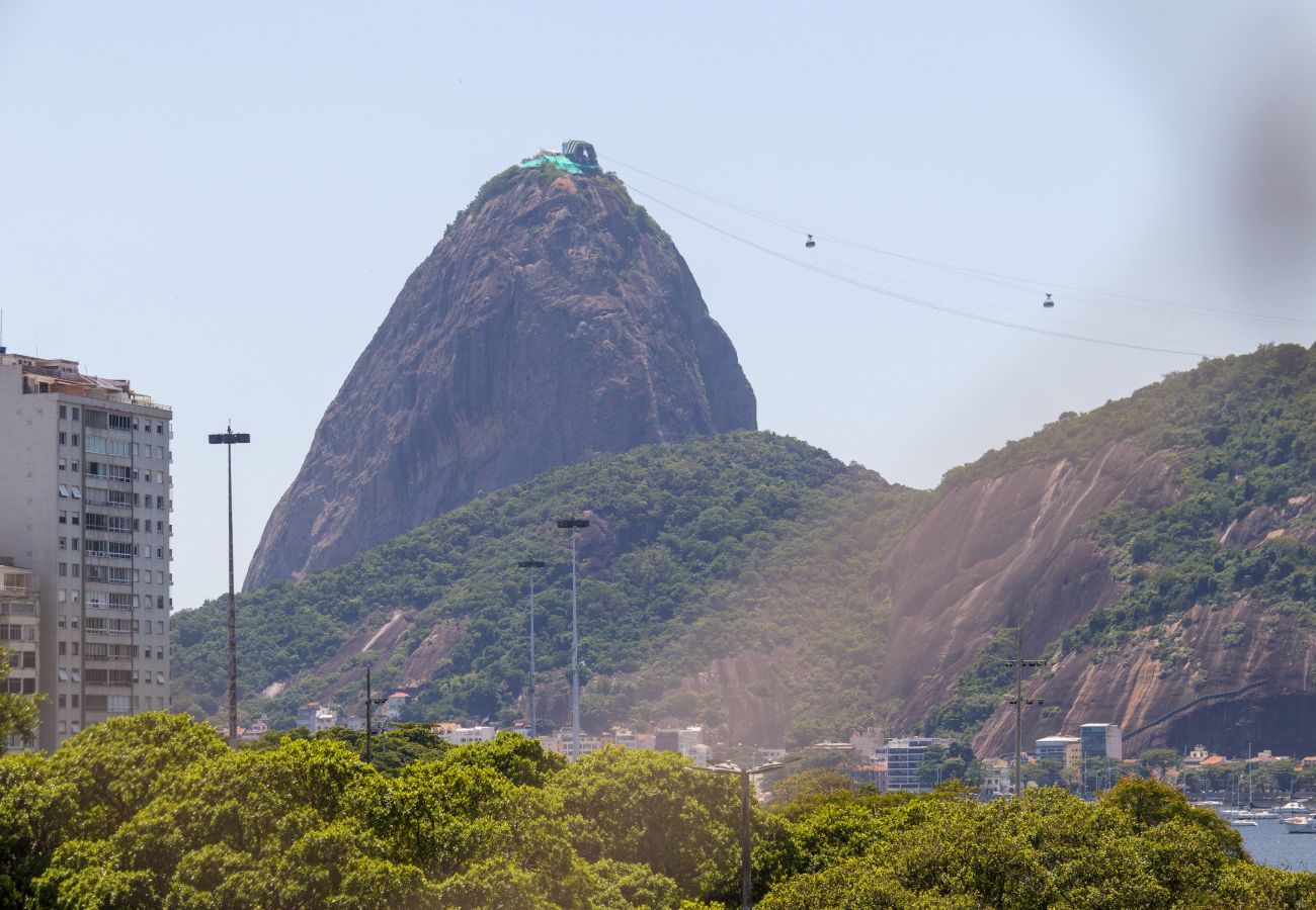 Apartment in Rio de Janeiro - Farani 402 | Apto em Botafogo com vista incrível 