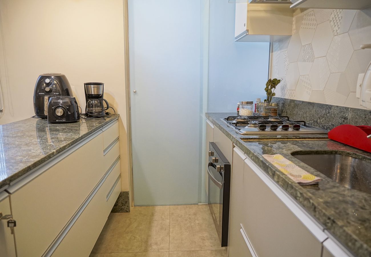 Apartamento en Rio de Janeiro - SCL206| Dormitorio y salón modernos en Botafogo