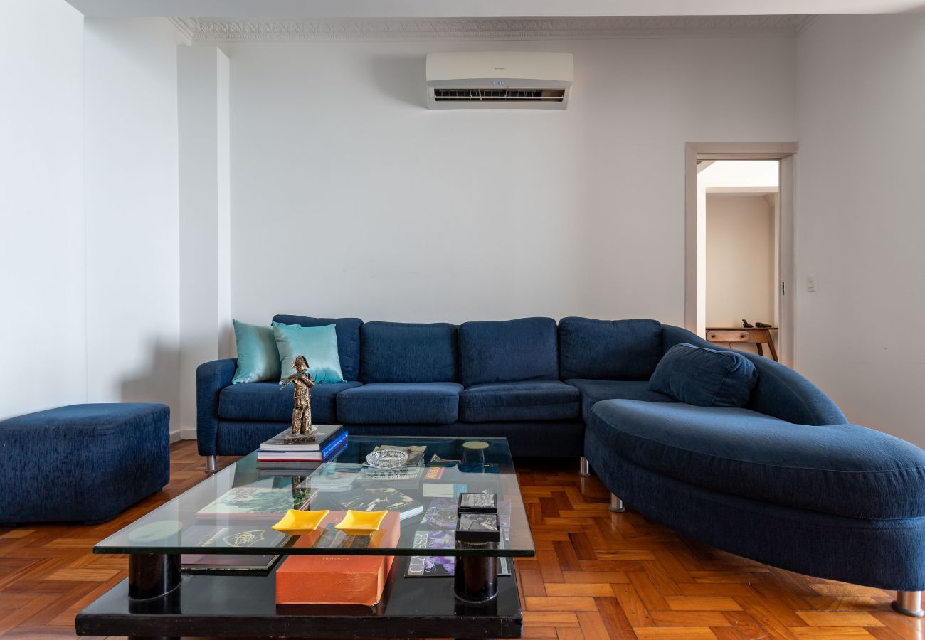 Apartamento en Rio de Janeiro - 2 minutes from Copacabana beach | A801