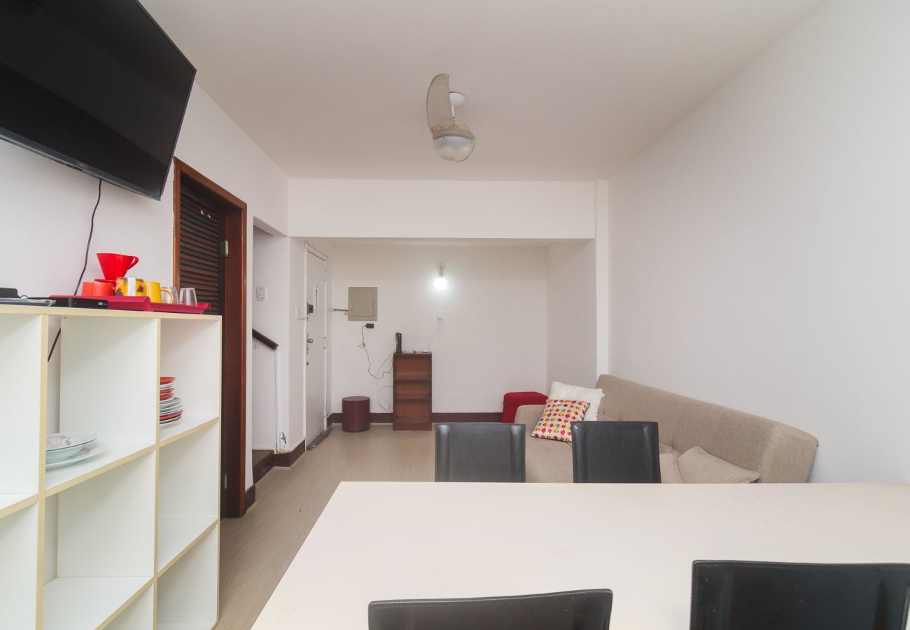 Apartamento en Rio de Janeiro - Urq112 | 2 dorm en el bloque de la playa en Leblon