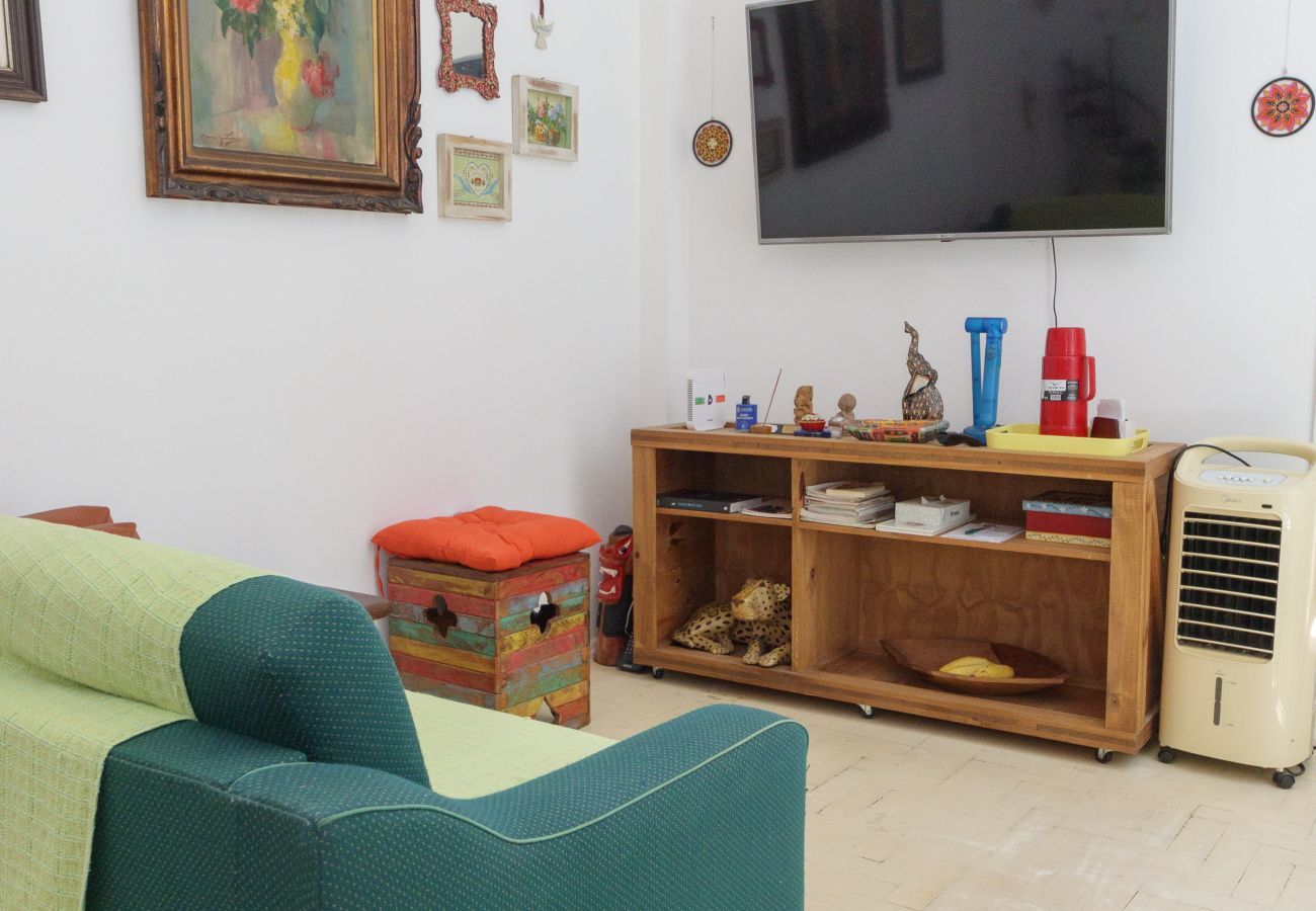 Apartamento en Rio de Janeiro - OTA308 | Dormitorio y salón cerca de Arpoador